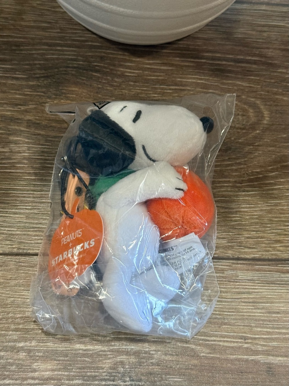 Snoopy Starbucks plush keychain